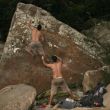 Zona de Boulders (bloques) - El rea de boulders est frente a la zona de vas, separadas entre s, por el ro.
Ya estn abiertos algunos bloques, sin embargo hay ms bloques por abrir.